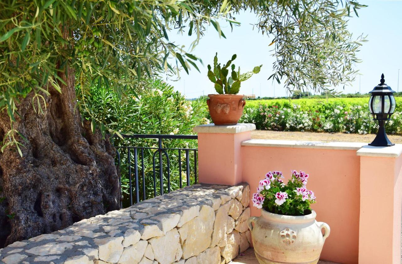 Antico Casale Benali Bed and Breakfast Syracuse Buitenkant foto